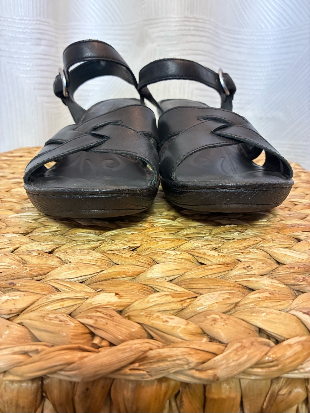 Born Black Leather Strappy Block Heel Sandals Women’s Sz 9 - Picture 2 of 8